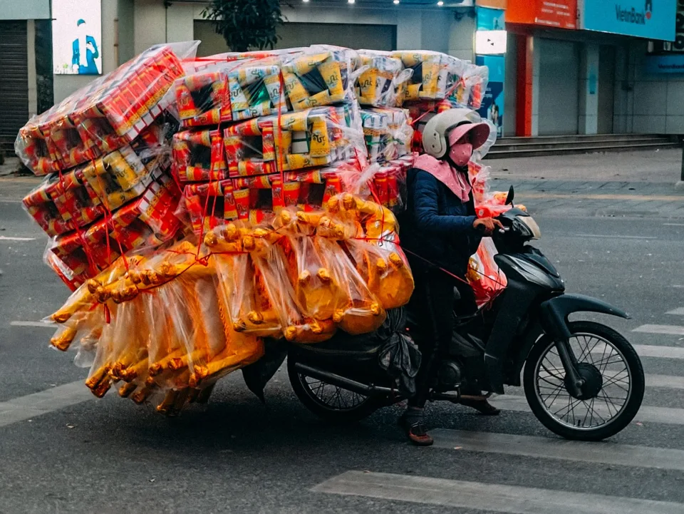 Xe đang đợi khách tại bến